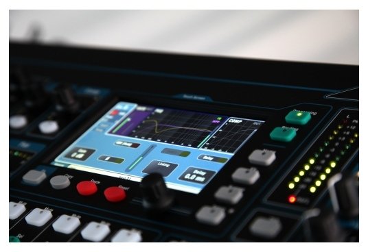 Цифровой микшерный пульт Allen Heath QU-24